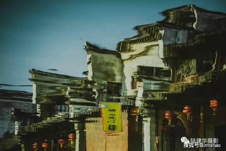水果刀8厘米给人捅了一刀肠子坏了是轻伤还是重伤？